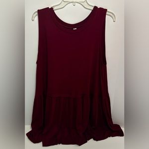 Zenana Women’s Plus Size Sleeveless Cranberry Top with Ruffled Hem size 1X